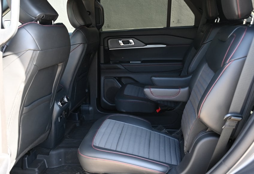 2025 Ford Explorer ST-LINE - Photo 18
