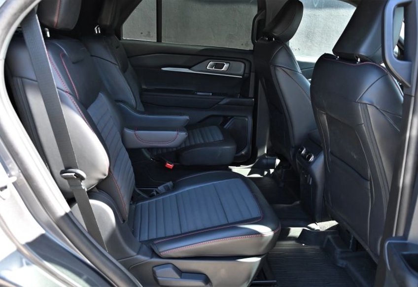 2025 Ford Explorer ST-LINE - Photo 42