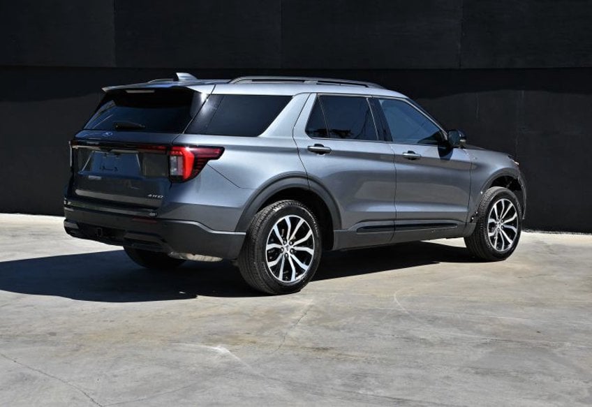 2025 Ford Explorer ST-LINE - Photo 26
