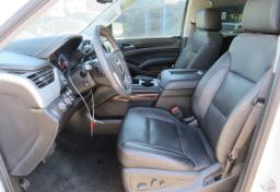 2017 GMC Yukon - Thumbnail 24