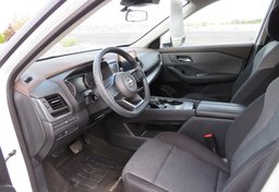 2023 Nissan Rogue - Thumbnail 25