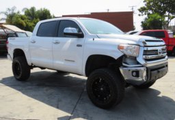 2017 Toyota Tundra 4WD - Thumbnail 4