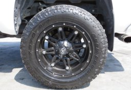 2017 Toyota Tundra 4WD - Thumbnail 18