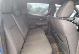 2016 Toyota Tacoma - Thumbnail 6