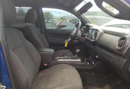 2016 Toyota Tacoma - Thumbnail 5