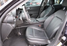 2018 Alfa Romeo Giulia - Thumbnail 24