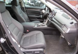 2021 Honda Accord Sedan - Thumbnail 24