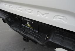 2022 Toyota Tacoma - Thumbnail 19