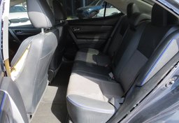 2018 Toyota Corolla - Thumbnail 33