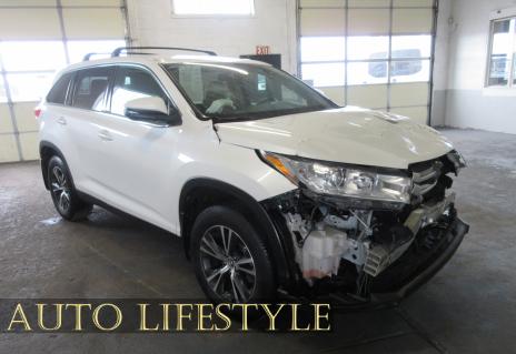 Picture of 2019 Toyota Highlander