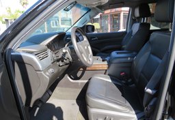 2017 Chevrolet Tahoe - Thumbnail 29