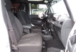 2017 Jeep Wrangler Unlimited - Thumbnail 23