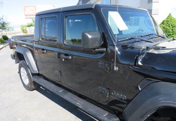 2020 Jeep Gladiator - Thumbnail 13