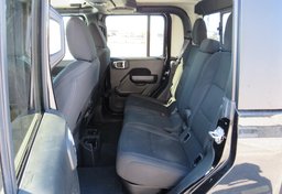 2020 Jeep Gladiator - Thumbnail 24