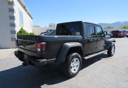 2020 Jeep Gladiator - Thumbnail 7