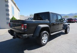 2020 Jeep Gladiator - Thumbnail 5