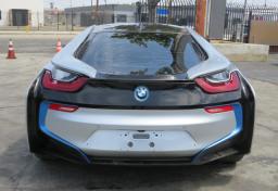 2017 BMW i8 - Thumbnail 10