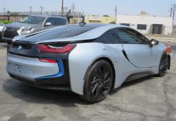 2017 BMW i8 - Thumbnail 8