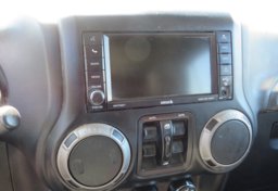 2016 Jeep Wrangler Unlimited - Thumbnail 34