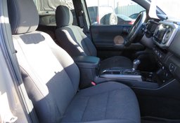 2017 Toyota Tacoma - Thumbnail 24