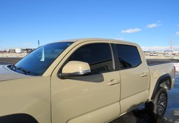 2017 Toyota Tacoma - Thumbnail 14