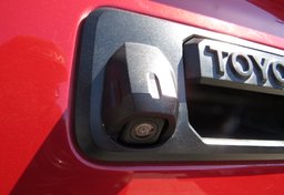 2014 Toyota Tundra 4WD Truck - Thumbnail 17