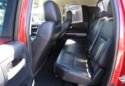 2014 Toyota Tundra 4WD Truck - Thumbnail 32