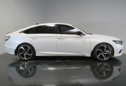 2022 Honda Accord - Thumbnail 11