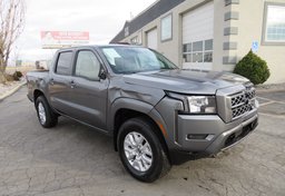 2022 Nissan Frontier - Thumbnail 1