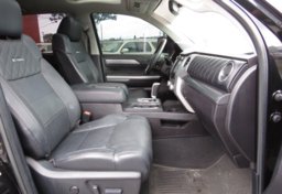 2014 Toyota Tundra 4WD Truck - Thumbnail 26