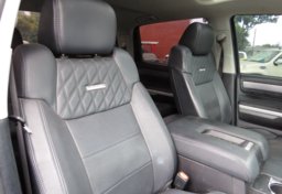 2014 Toyota Tundra 4WD Truck - Thumbnail 33