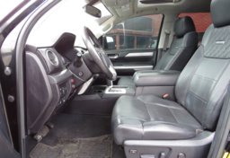 2014 Toyota Tundra 4WD Truck - Thumbnail 27