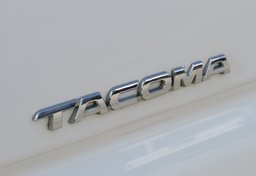 2013 Toyota Tacoma - Thumbnail 19