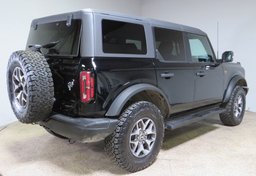 2023 Ford Bronco - Thumbnail 7