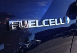 2016 Toyota Mirai - Thumbnail 19