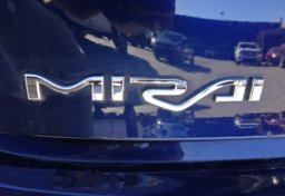 2016 Toyota Mirai - Thumbnail 18