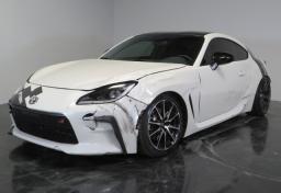 2022 Toyota GR86 - Thumbnail 3