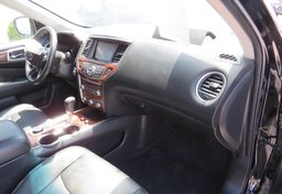 2019 Nissan Pathfinder - Thumbnail 26