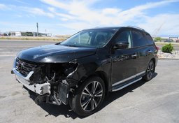 2019 Nissan Pathfinder - Thumbnail 2