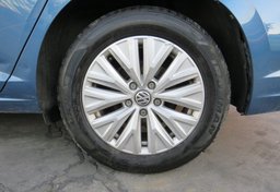 2019 Volkswagen Jetta - Thumbnail 18