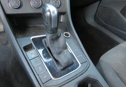 2019 Volkswagen Jetta - Thumbnail 35