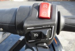 2020 Can-Am SPYDER ROADSTER F3-S/F3-S SPECIAL SERIES - Thumbnail 24