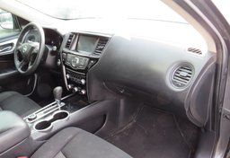 2019 Nissan Pathfinder - Thumbnail 25