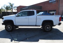2019 Chevrolet Colorado - Thumbnail 12