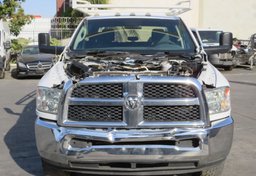 2017 Ram 3500 Chassis Cab - Thumbnail 17