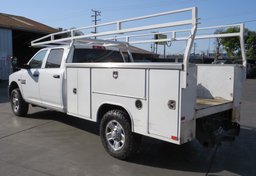 2017 Ram 3500 Chassis Cab - Thumbnail 7