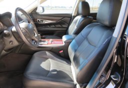 2017 Infiniti Q70 - Thumbnail 28