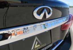 2017 Infiniti Q70 - Thumbnail 22