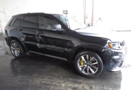 2018 Jeep Grand Cherokee Trackhawk - Thumbnail 2