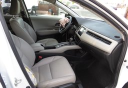 2017 Honda HR-V - Thumbnail 28